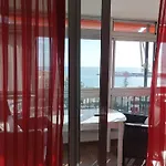Ocean View Playa Cristianos Beachfront 洛斯克里斯蒂亚诺斯
